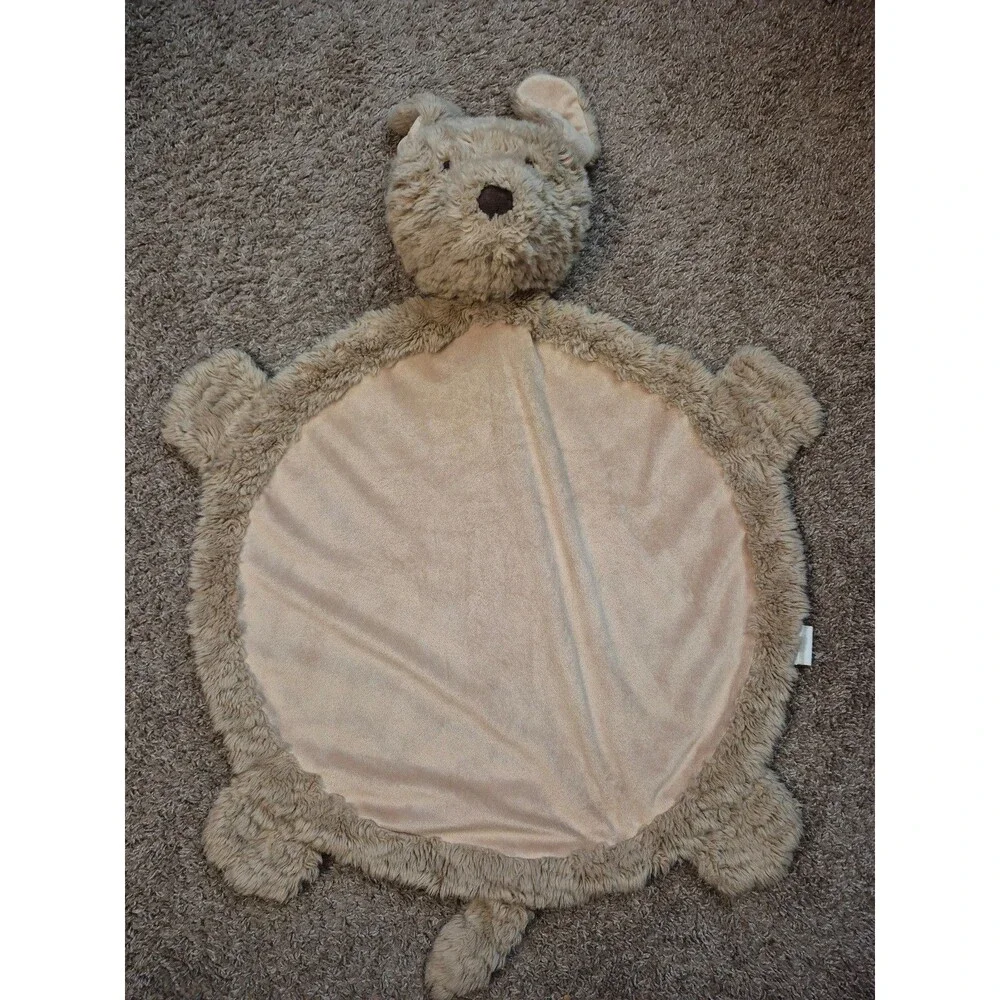 Pottery barn kids bear rug excellent condition